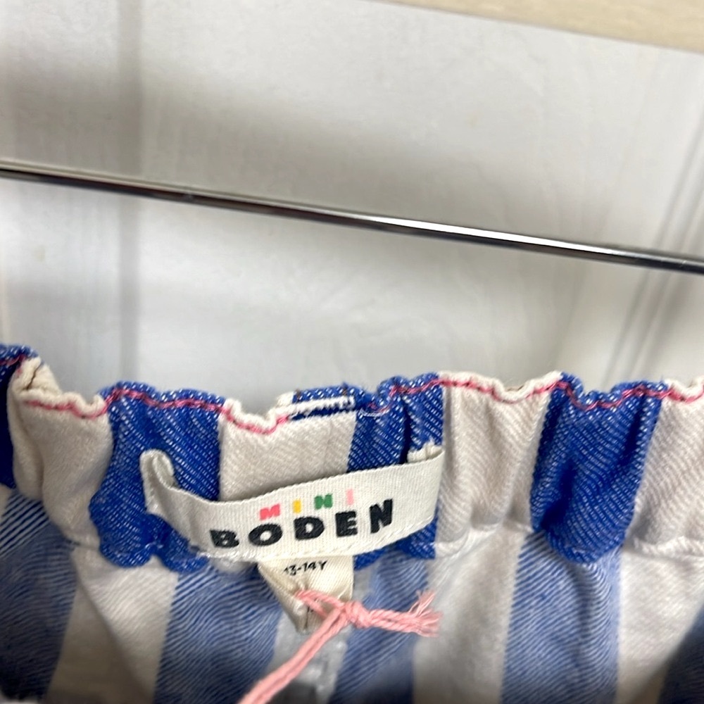 *SALE* NWT Mini Boden Patch Pocket Shorts in Orion Blue/Ivory - Picture 6 of 8